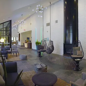 **** Otel Aava Kanada